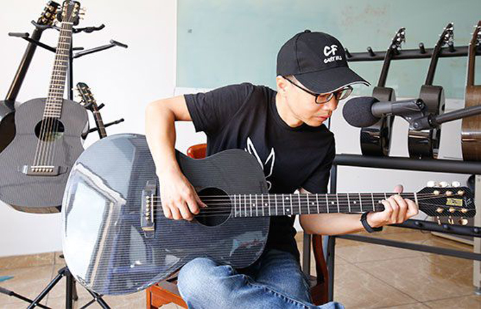 Lightweight 100% Carbon Fiber Travel Guitar - Factory Direct, 3K Twill Glossy Surface
