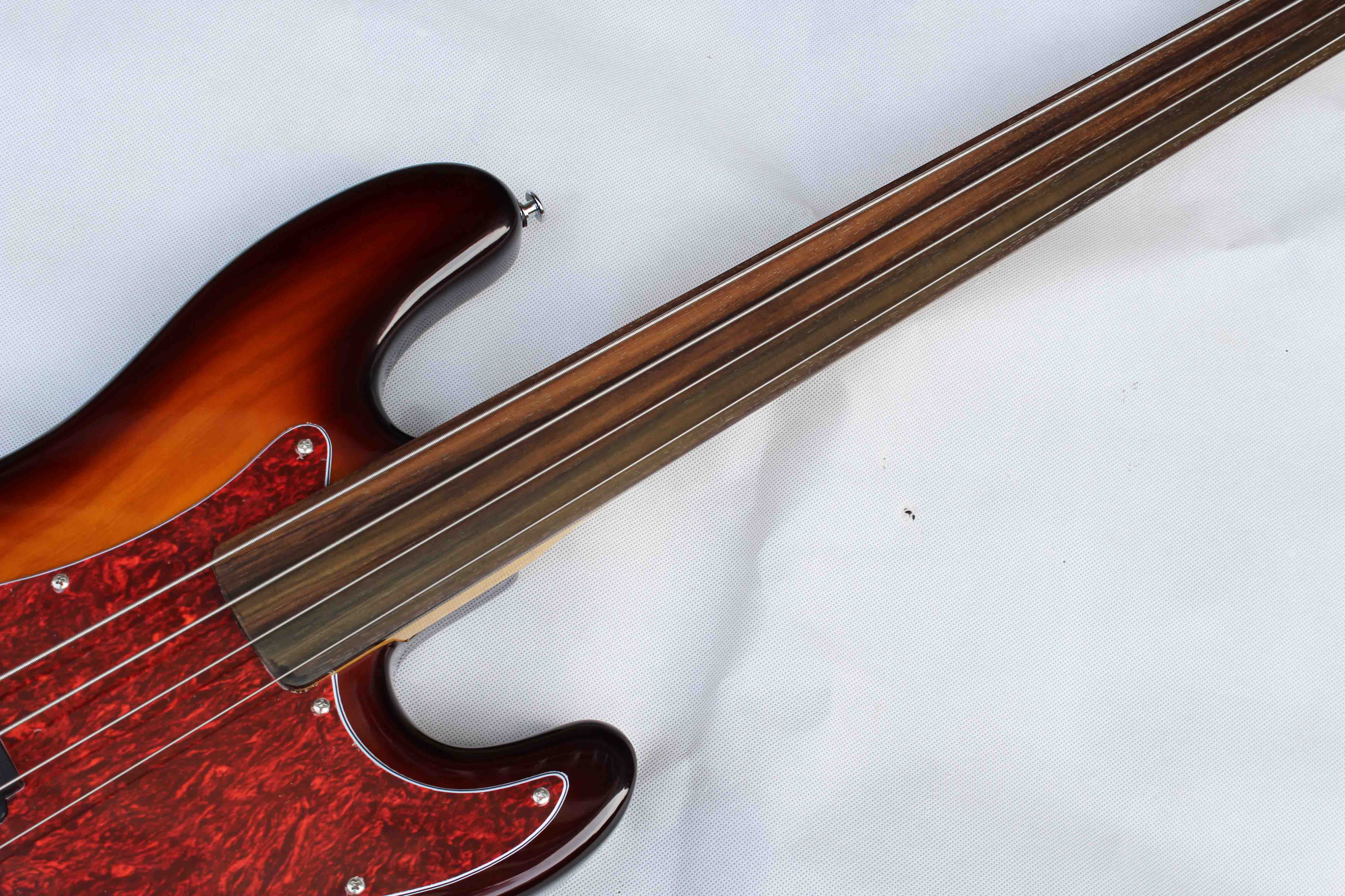 PB-FLVS China Made High Quality 4 strings Fretless Electric Bass Guitar, Customized OEM logo