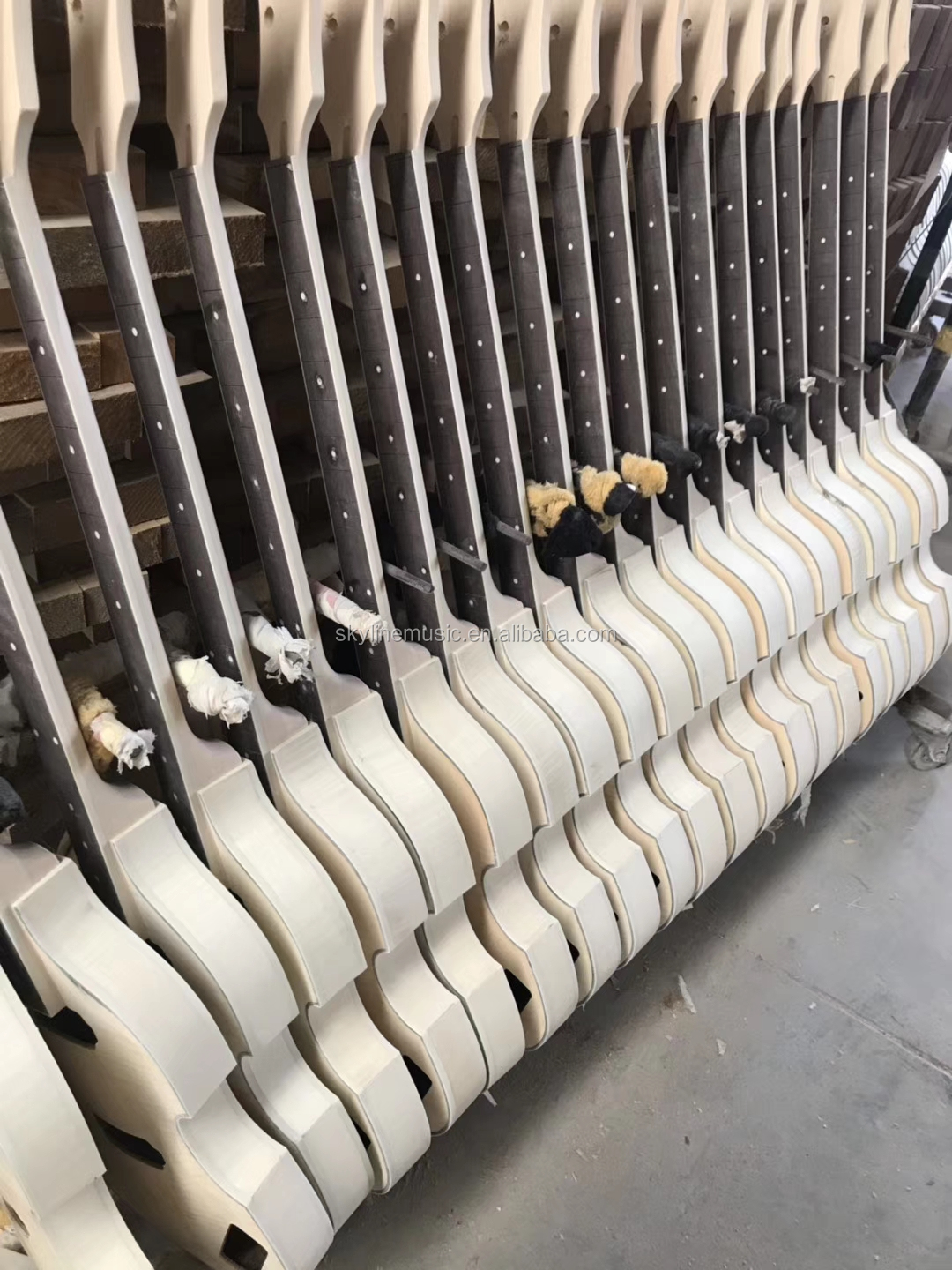 PB-FLBK China Made High Quality Fretless Electric Bass Guitar, Customized OEM logo